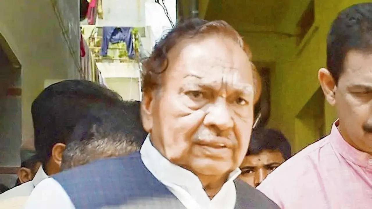 Contractor's death: File case against Eshwarappa under Prevention of Corruption Act, demands Congress